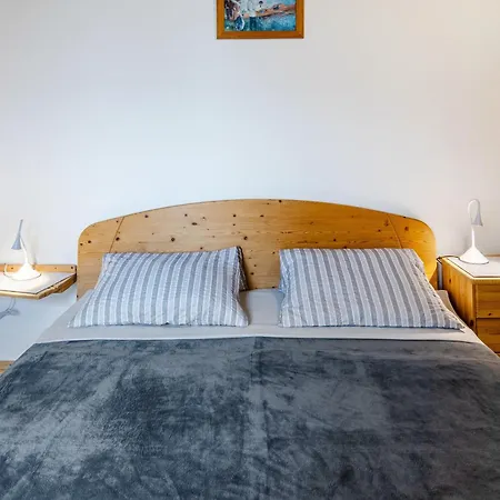 Seefalkenstrasse Holiday home *